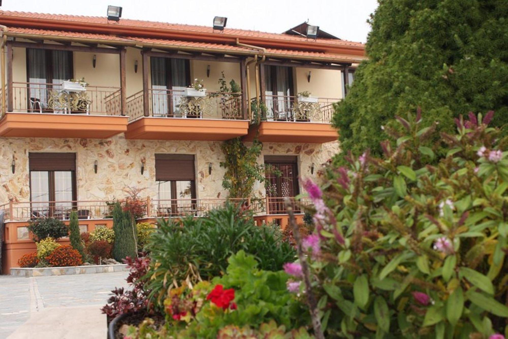 Lozitsi Hotel Veria  Exterior photo